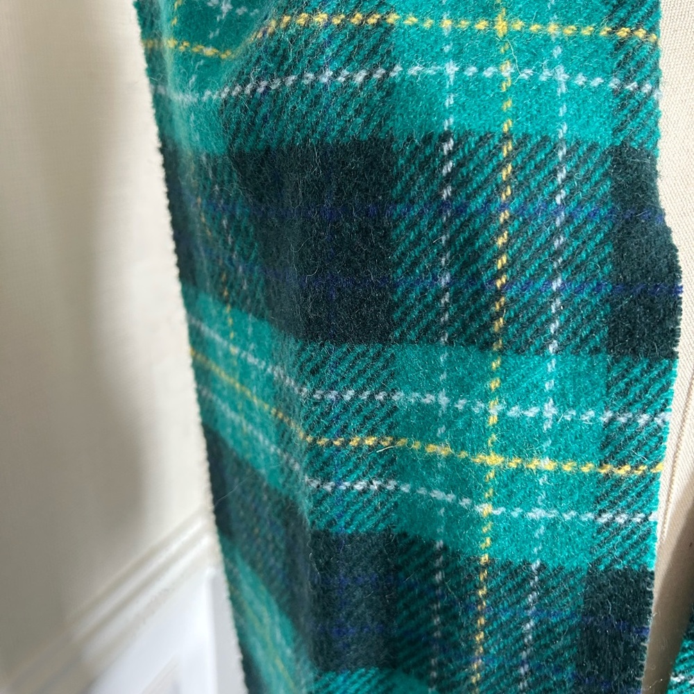 Kate Spade Greenhouse Plaid Scarf NWOT - Picture 6 of 6